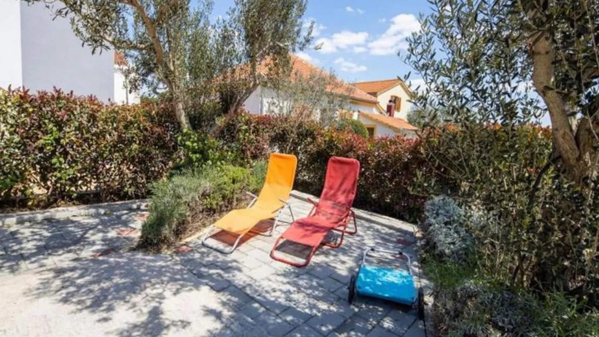 Apartments Torina Pa Man - One Bedroom Apartment With A Sea View A2 Pašman